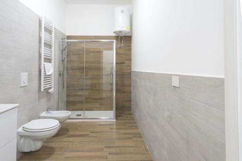 Bagno privato con doccia